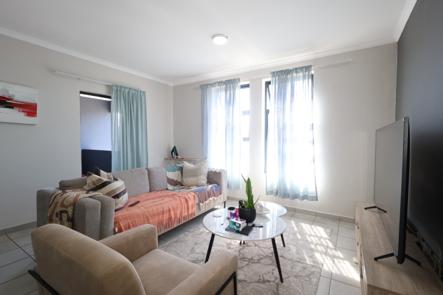 To Let 2 Bedroom Property for Rent in Parklands Western Cape